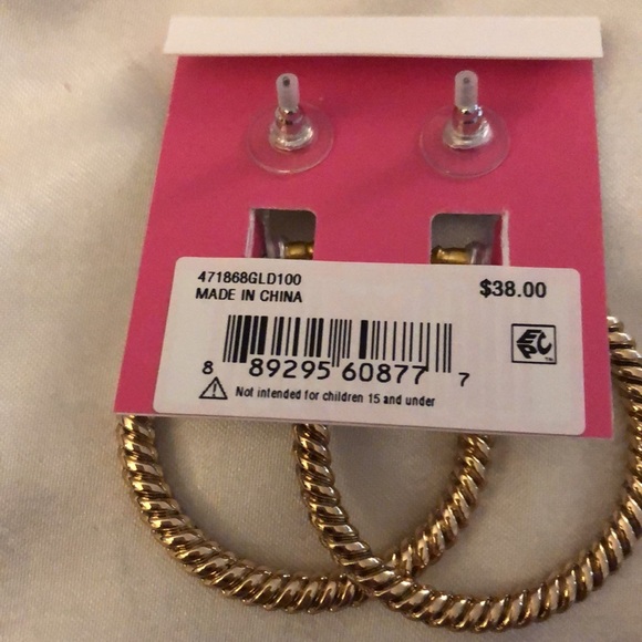Betsey Johnson Some Bunnys Baby Daisy Studs & Gold Tone Hoop Earring Set NWT - Picture 12 of 12